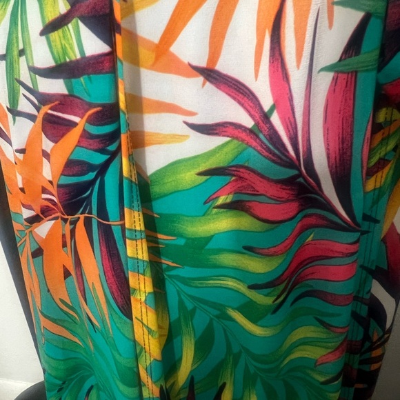 Sleeveless tropical print maxi sun dress with shorts underneath 2X - Picture 6 of 7